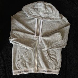 🚨SOLD🚨 Calvin Klein Modern Zip Sweater
